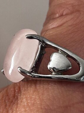 Stainless steel Heart Ring with Rose Quartz